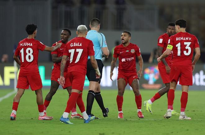 不满绝平球被吹 曝西亚豪门向亚足联投诉主裁 要求亚冠半决赛重赛