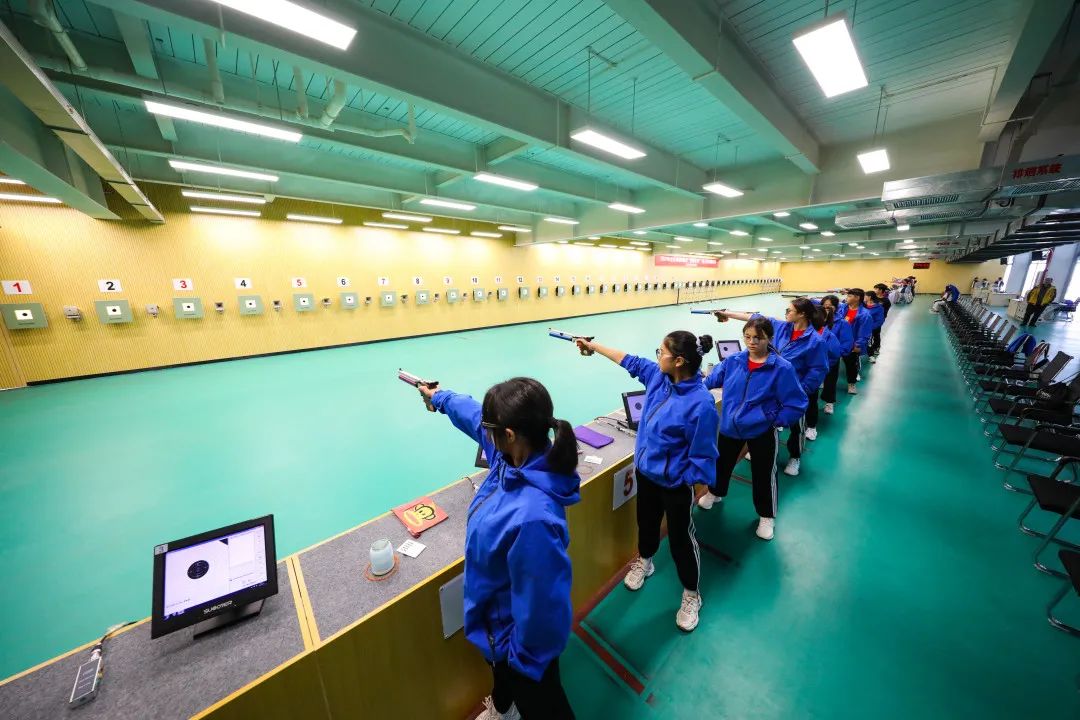 阿森纳VS富勒姆直播原创英超：伯恩茅斯vs阿森纳 水晶宫vs阿斯顿维拉 富勒姆vs布伦特福德