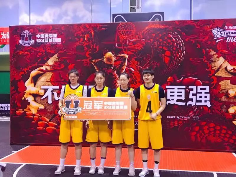 拜仁VS斯图加特免费在线观看自维尼修斯以来，居莱尔是首位欧冠客战拜仁梅开二度的球员